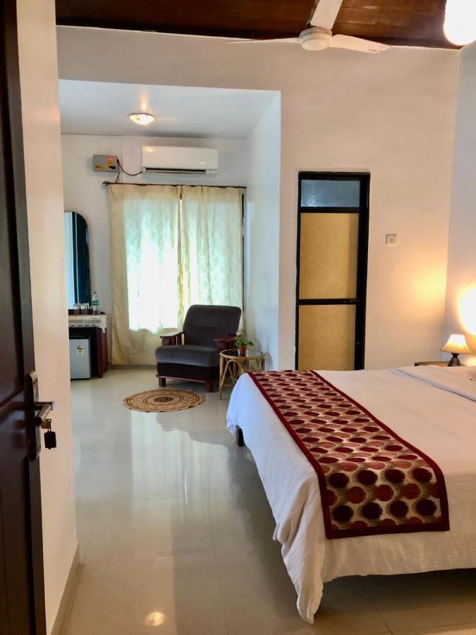 Shanu'S Seaside Inn - A Family-Run Guesthouse Just 100 Metres From Candolim Beach Екстериор снимка