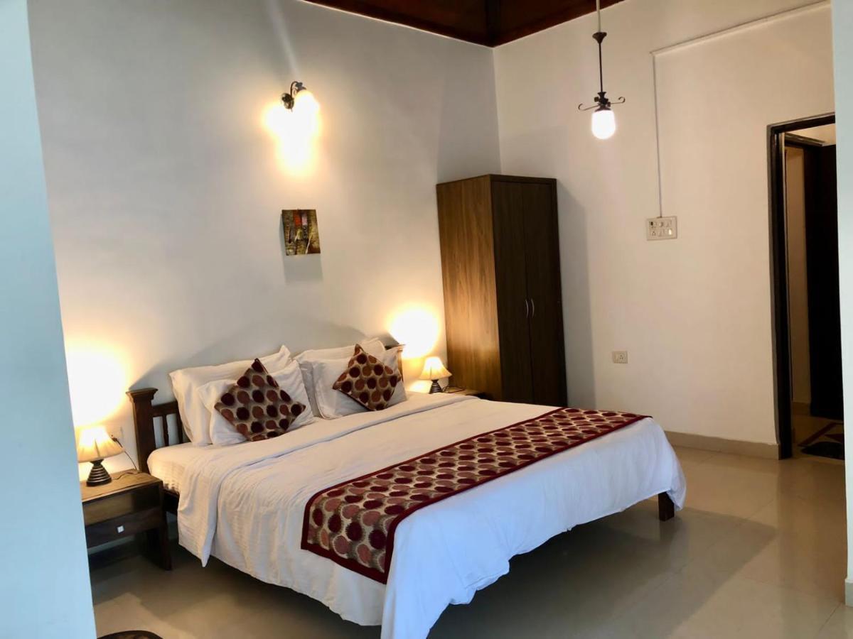 Shanu'S Seaside Inn - A Family-Run Guesthouse Just 100 Metres From Candolim Beach Екстериор снимка